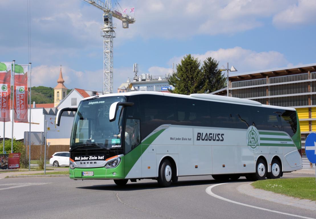 Setra 516 HD von Blaguss Reisen aus �sterreich in Krems.