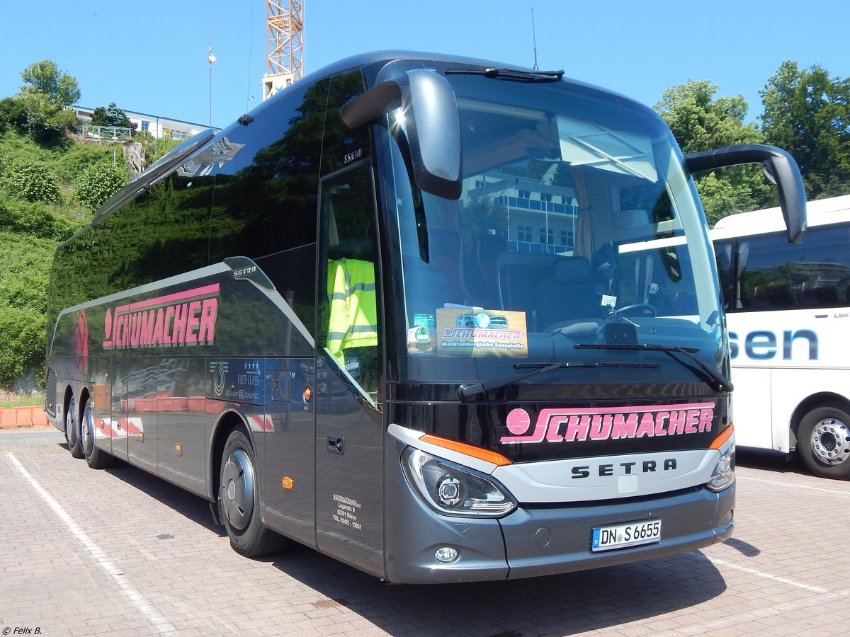 Setra 516 HD von Schumacher aus Deutschland im Stadthafen Sassnitz.
