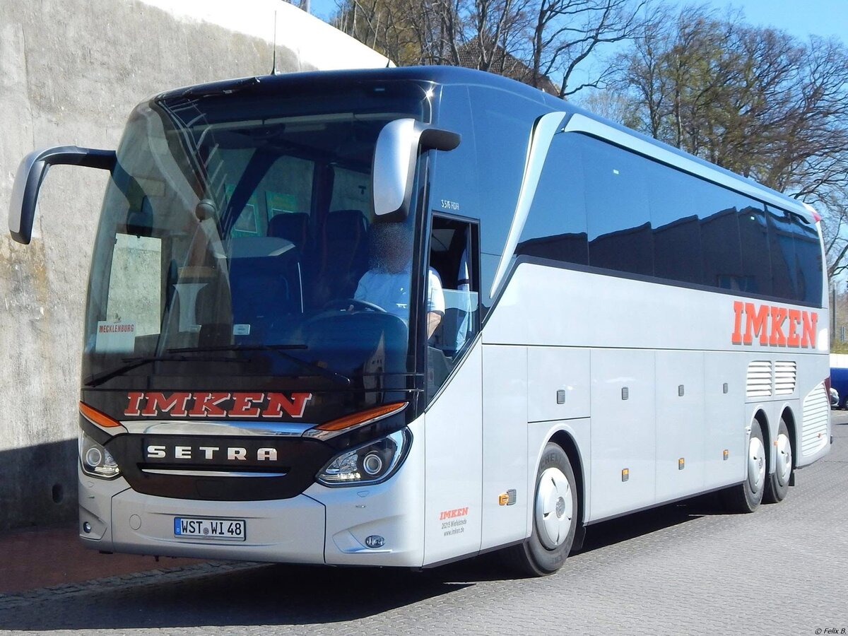 Setra 516 HDH von Imken aus Deutschland im Stadthafen Sassnitz.