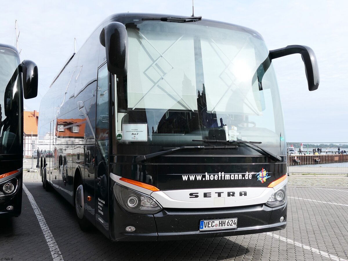 Setra 517 HD von Höffmann Touristik aus Deutschland in Stralsund.