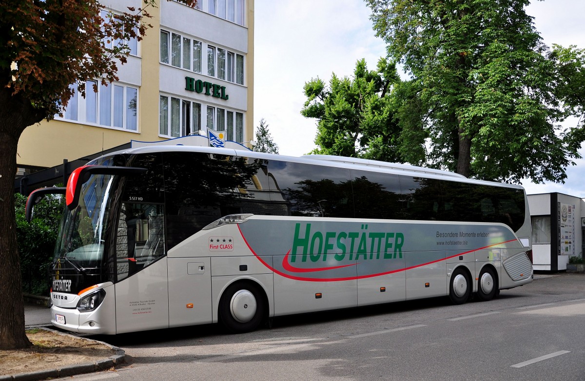 Setra 517 HD von Hofst�tter Reisen aus �sterreich im Juni 2015 in Krems.