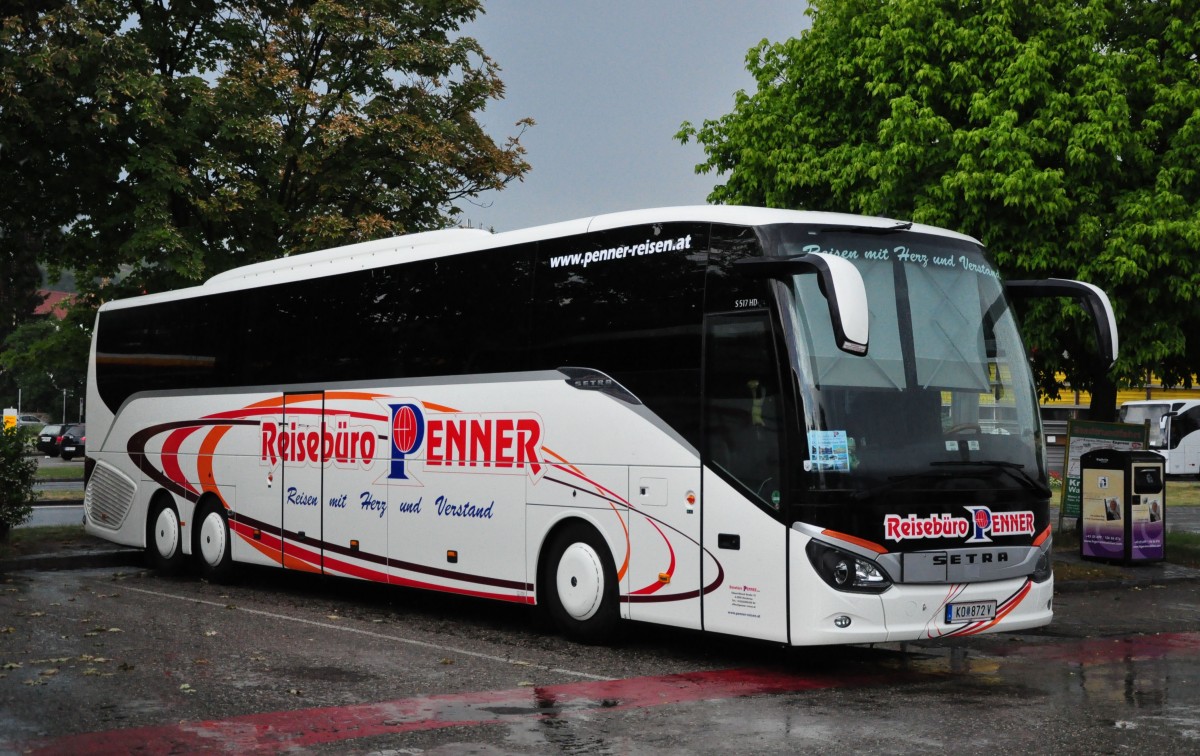 Setra 517 HD vom Reiseb�ro Penner.at im Juni 2015 in Krems.