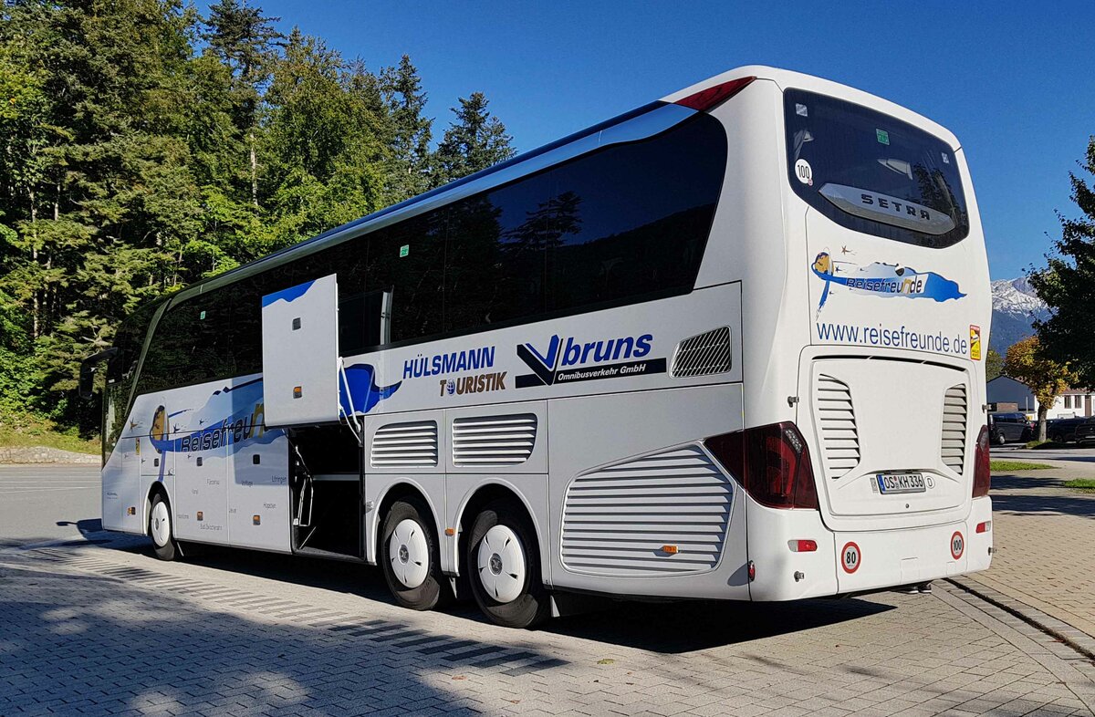 Setra vom Busunternehmen H�LSMANN steht auf dem Parkplatz K�nigssee