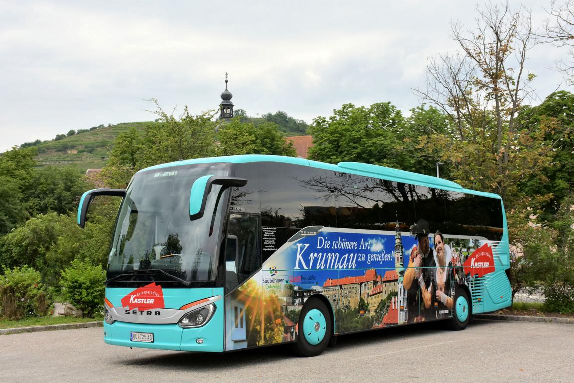 Setra S 515 HD vom Reiseparadies KASTLER aus Ober�sterreich 2018 in Krems gesehen.