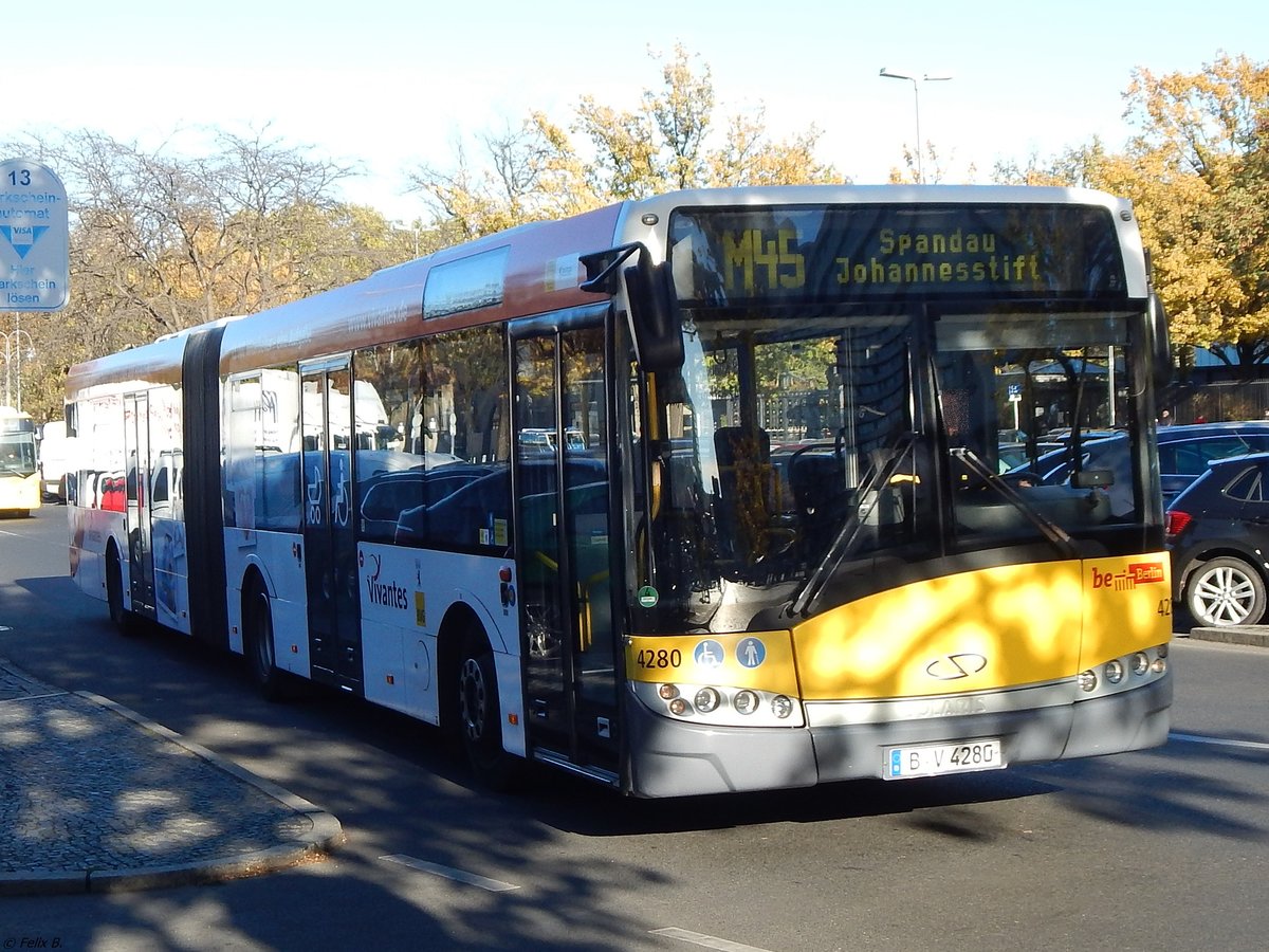 Solaris Urbino 18 der BVG in Berlin.