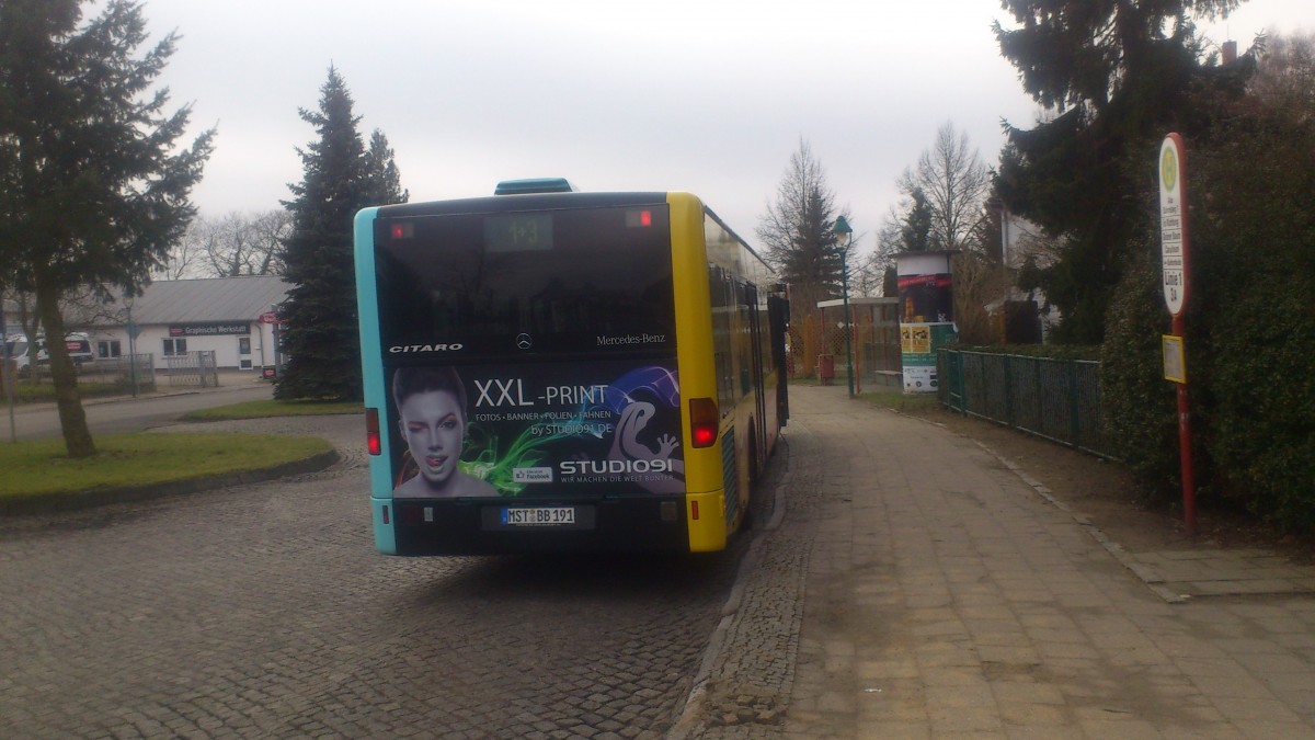 ........und auch das heck macht für was ganz anderes Werbung 
...diese Konzept ist mal was anderes an allen Seiten für was anderes zu werben