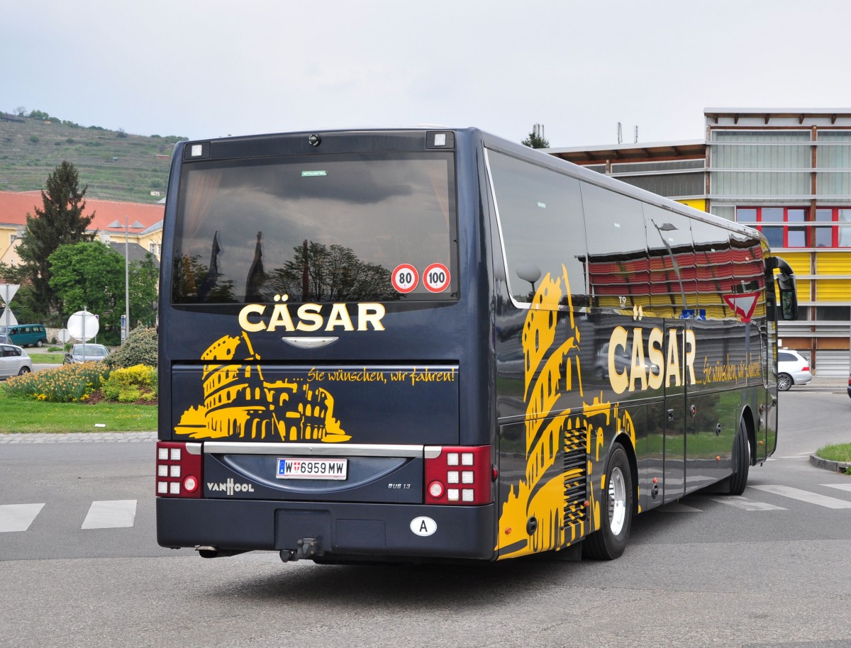 Van Hool T915 Alicron von C�SAR Reisen aus Wien am 30.4.2015 in Krems.
