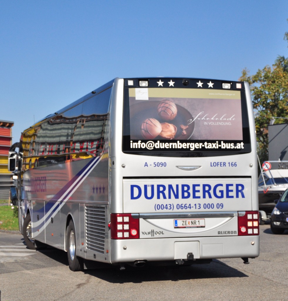 Van Hool T915 Alicron von D�rnberger aus �sterreich im Herbst 2013 in Krems.