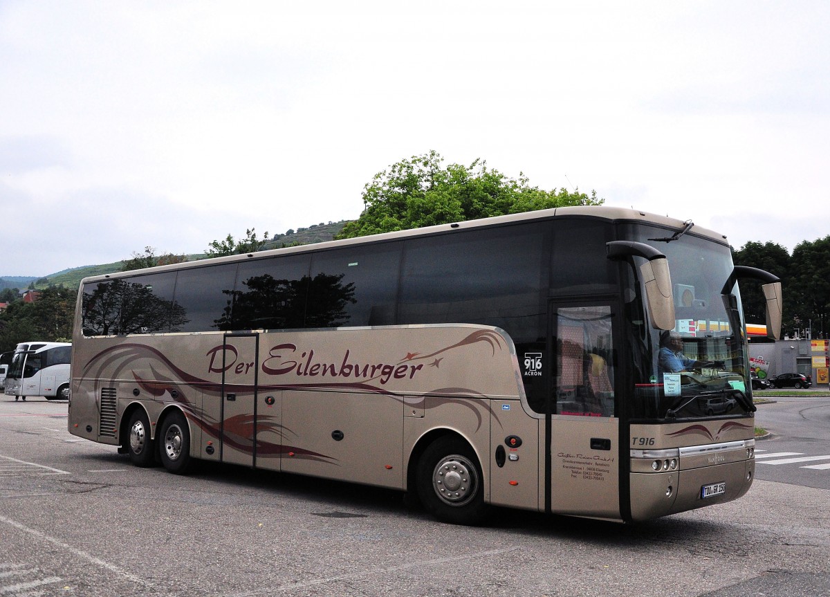 Van Hool T916 Acron von Gei�ler Reisen aus der BRD im Juni 2015 in Krems.