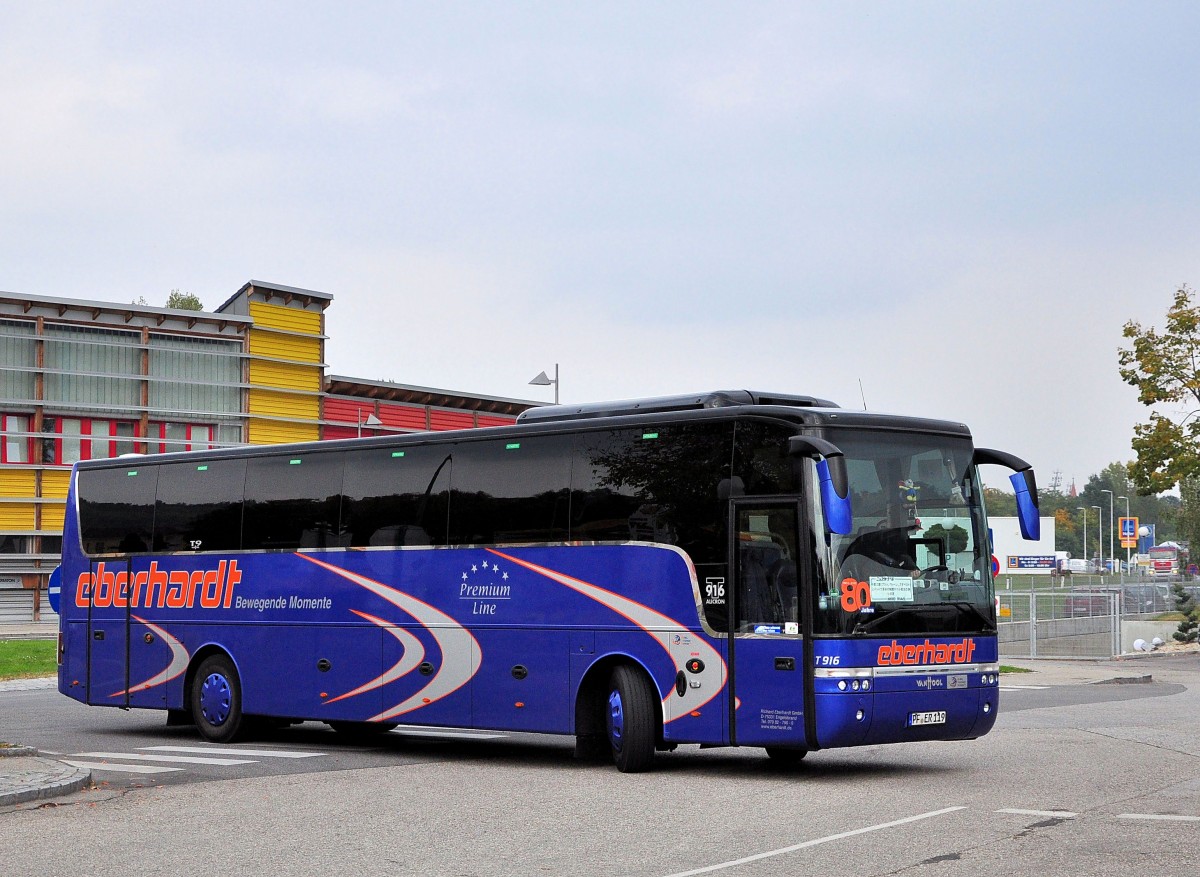 Van Hool T916 Alicron von Eberhardt Reisen / BRD im Oktober 2013 in Krems.