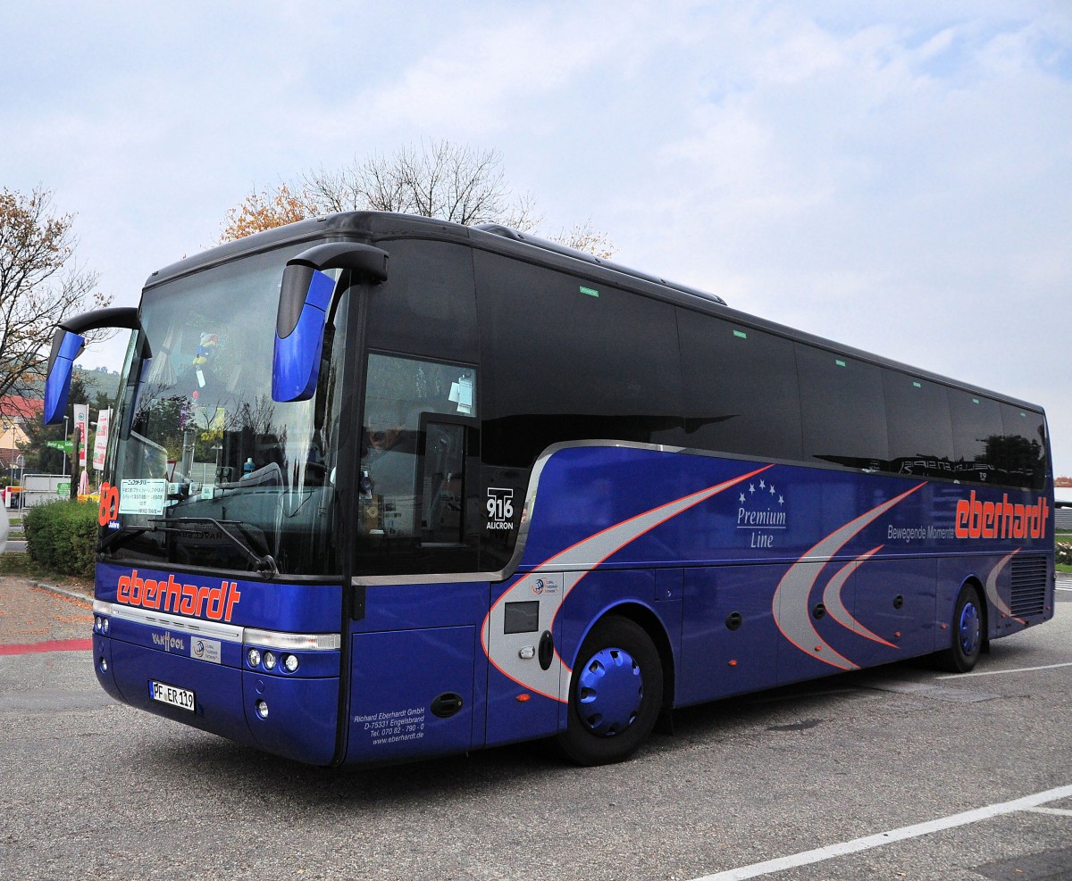 Van Hool T916 Alicron von Eberhardt Reisen / BRD im Oktober 2013 in Krems.