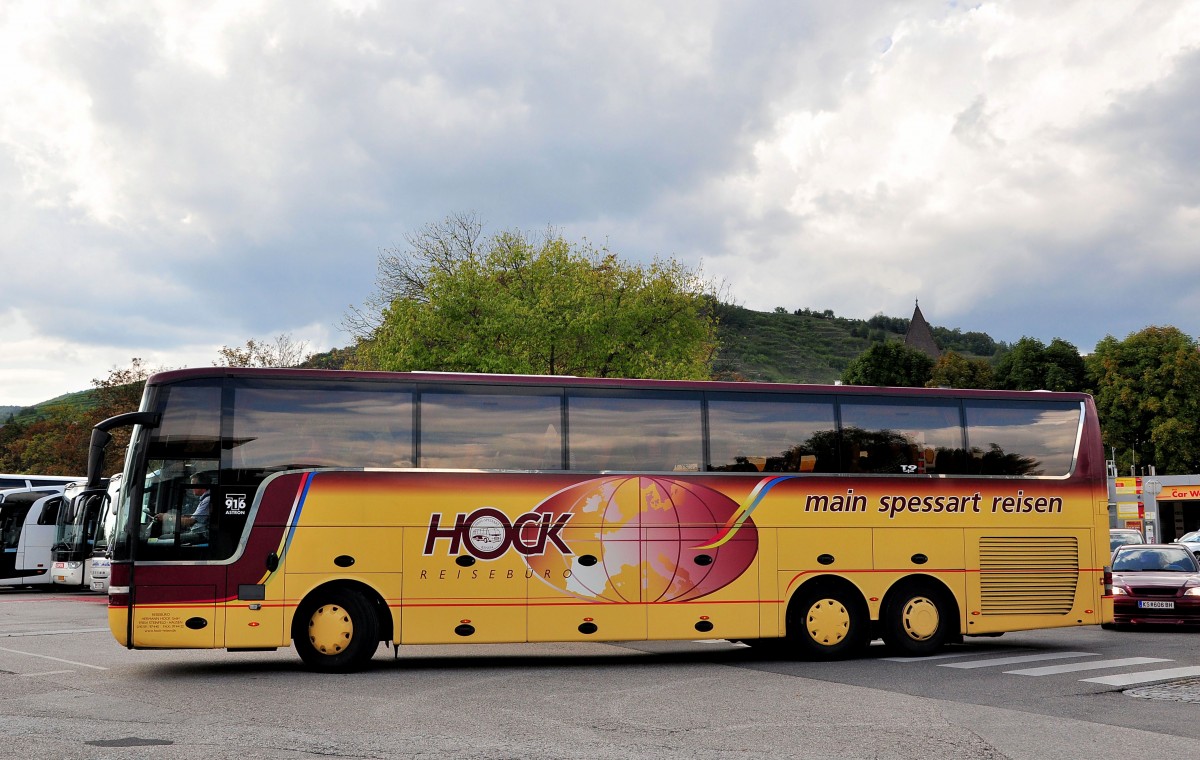 VAN HOOL T916 Astron vom Reiseb�ro HOCK aus Deutschland am 21.August 2014 in Krems gesehen.