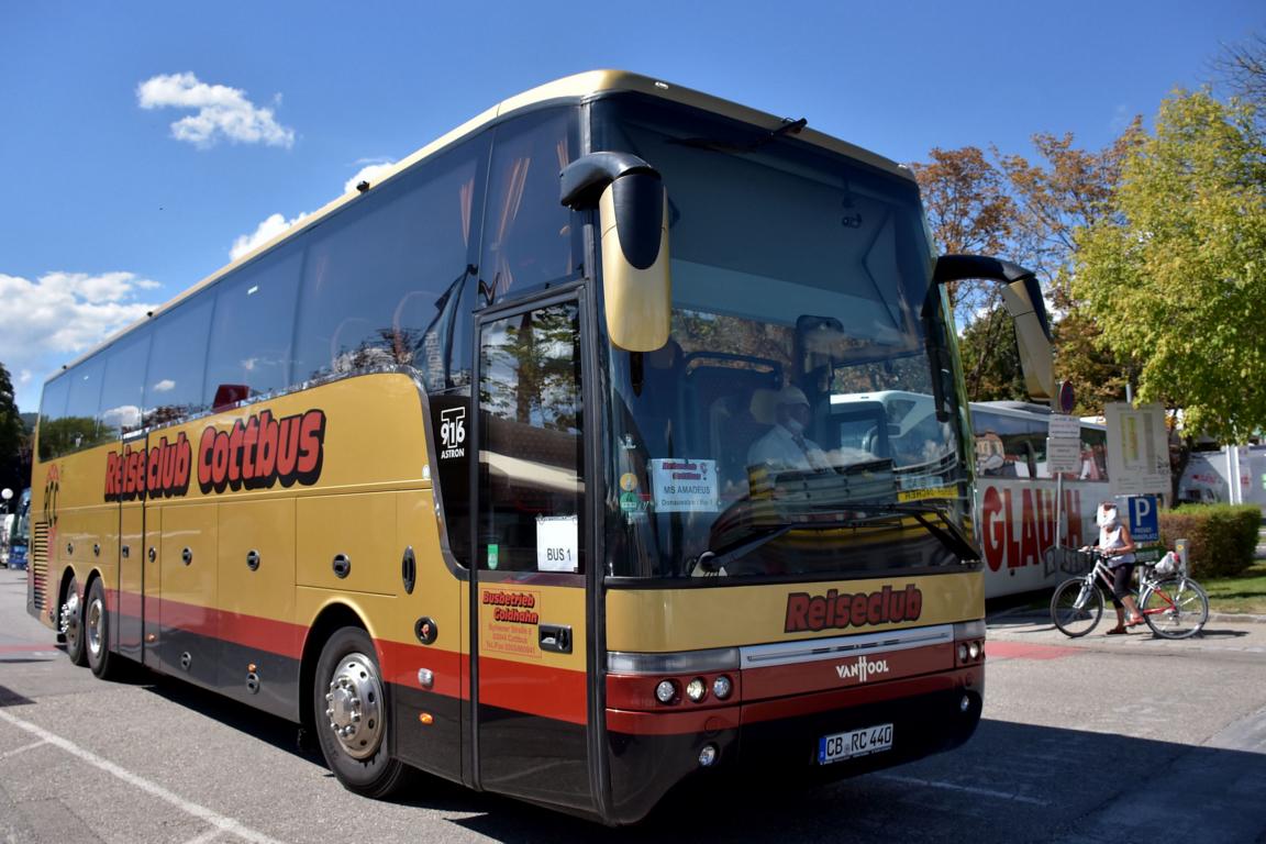 Van Hool T916 Astron vom Reiseclub Cottbus aus der BRD im August 2017 in Krems.