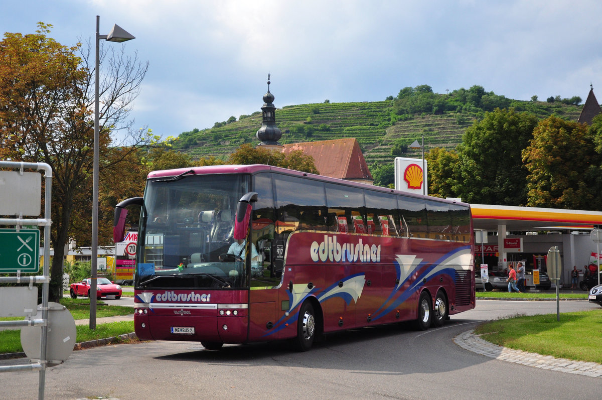 Van Hool T917 Astron von Edtbrustner Reisen aus Nieder�sterreich in Krems unterwegs.