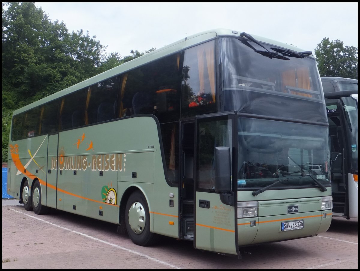 Van Hool T917 von Dr�mling-Reisen aus Deutschland im Stadthafen Sassnitz.