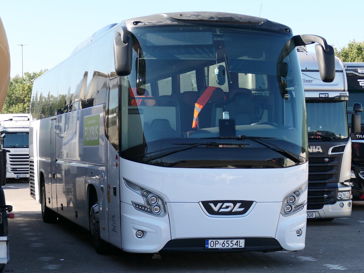 VDL Futura von Flixbus/GMF sp. z o.o. aus Polen in Berlin. 