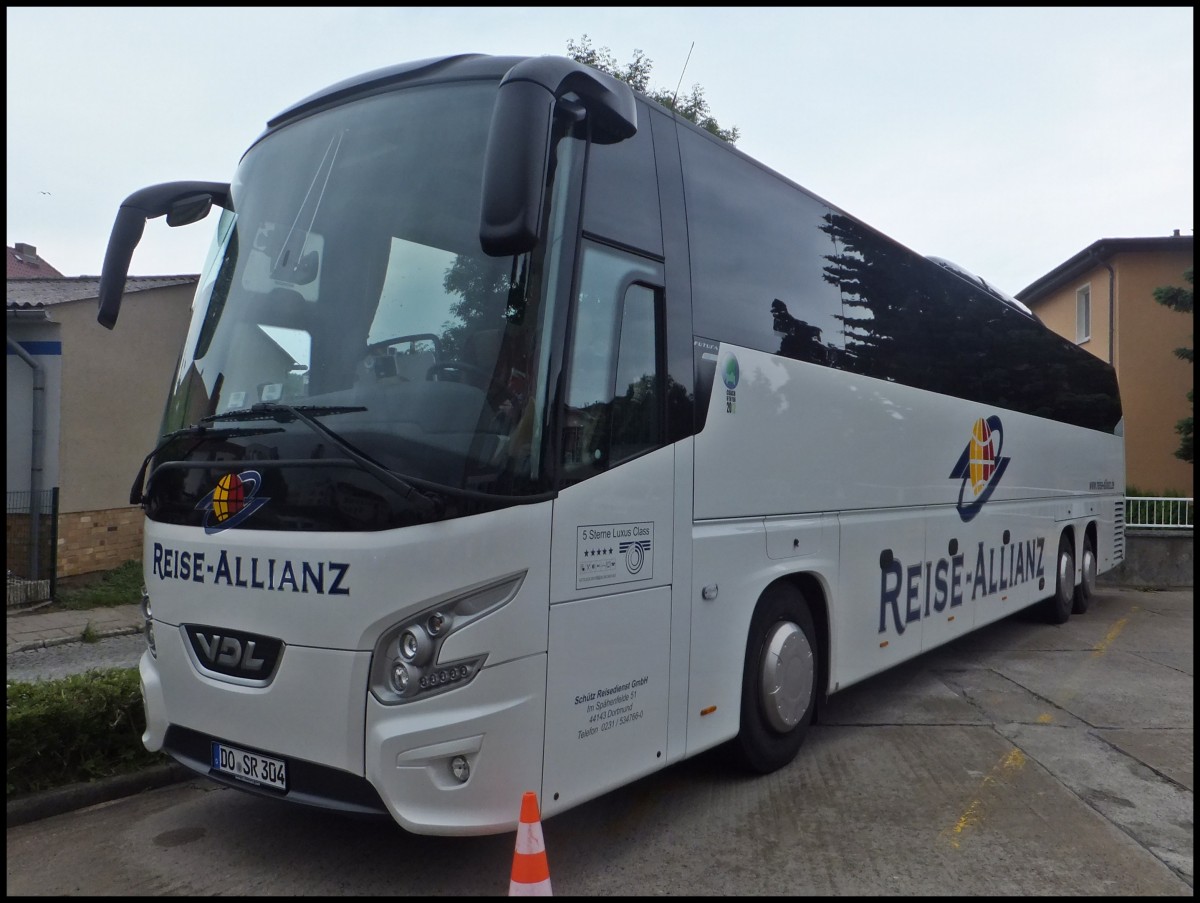 VDL Futura von Reise-Allianz/Sch�tz Reisedienst aus Deutschland in Sassnitz.