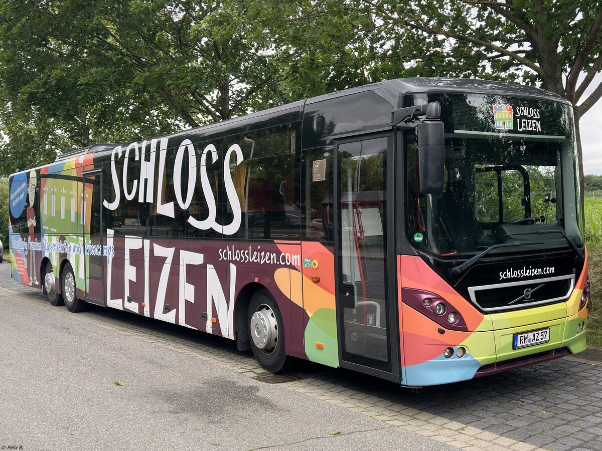 Volvo 8900 von Schloss Leizen aus Deutschland in Malchow.