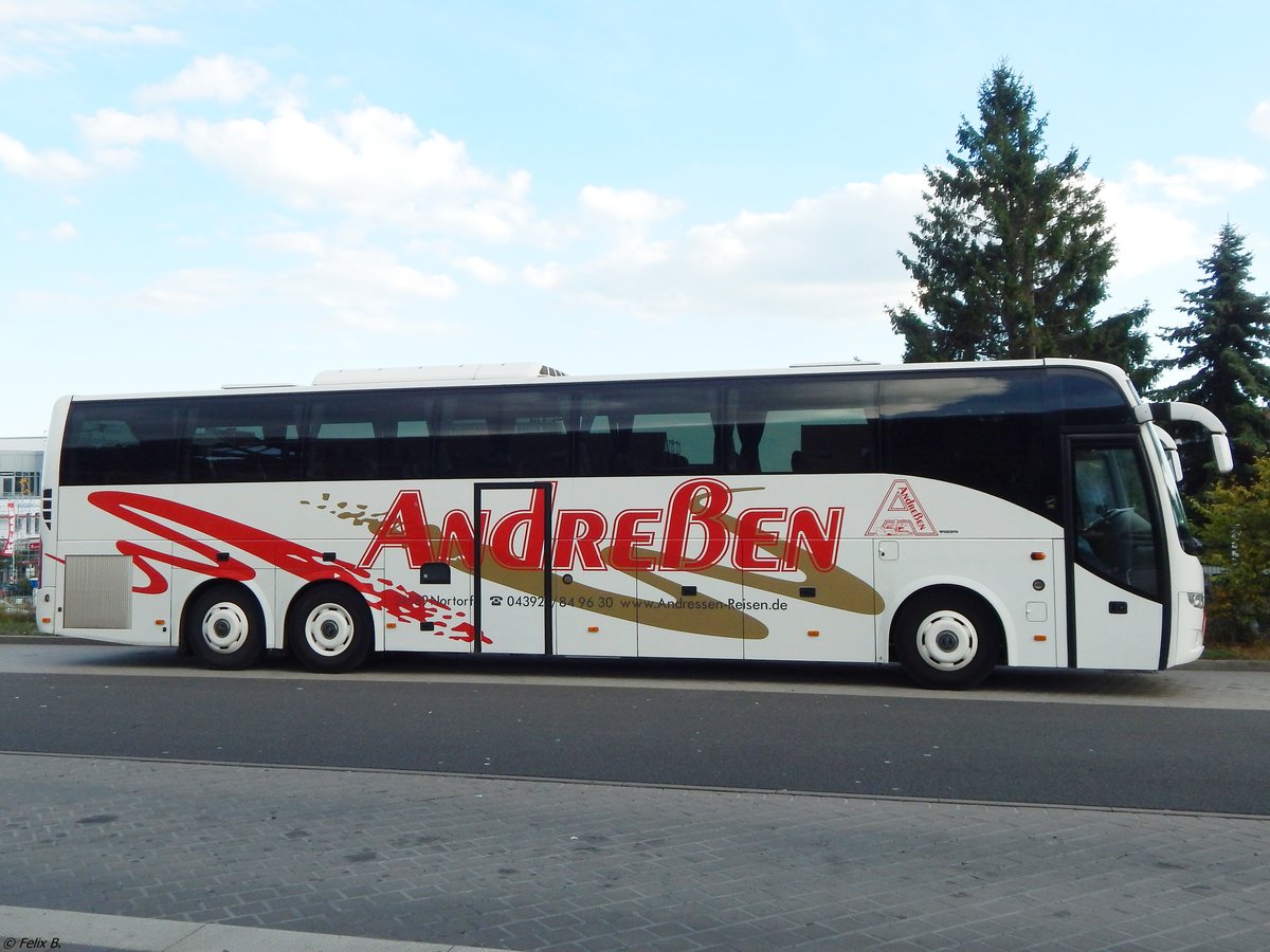 Volvo 9700 von Andreßen aus Deutschland in Sassnitz. 