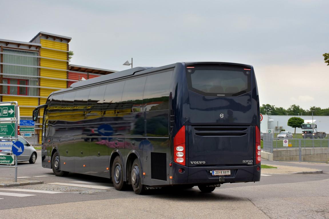 Volvo 9700 aus �sterreich 2018 in Krems gesehen.