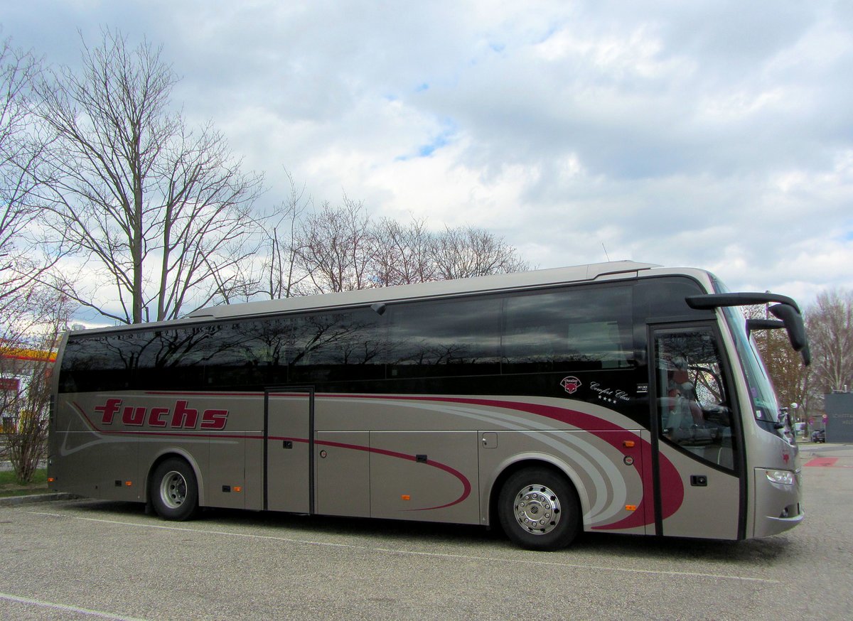 Volvo 9700 von Fuchs Reisen aus �sterreich in Krems.