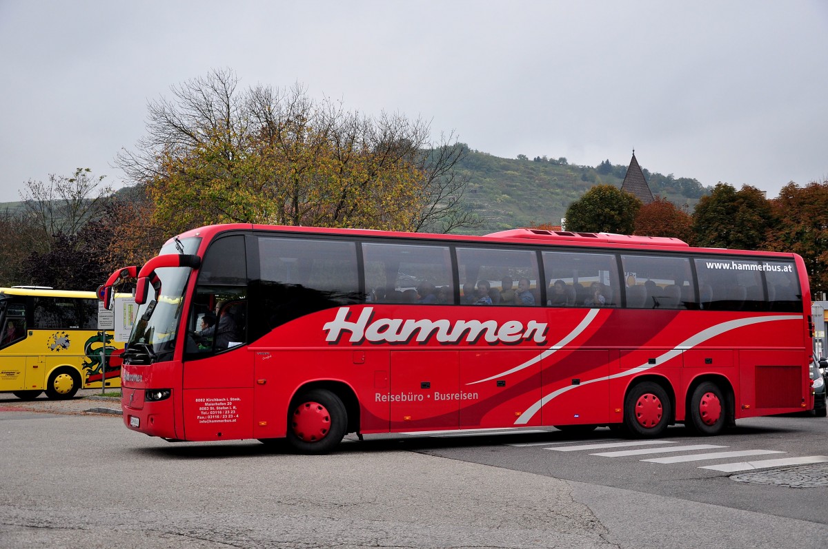 VOLVO 9700 von Hammer Reisen aus �sterreich am 11.Okt.2014 in Krems.