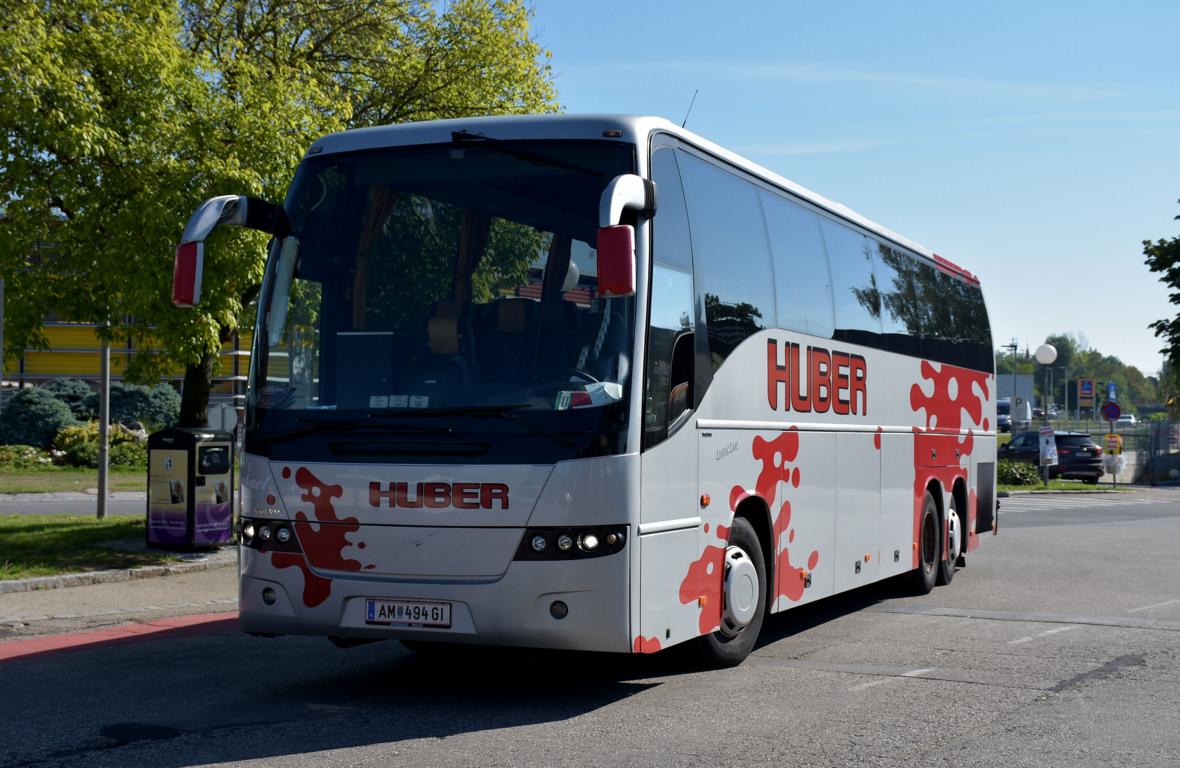 Volvo 9700 von Huber Reisen aus �sterreich 2017 in Krems.