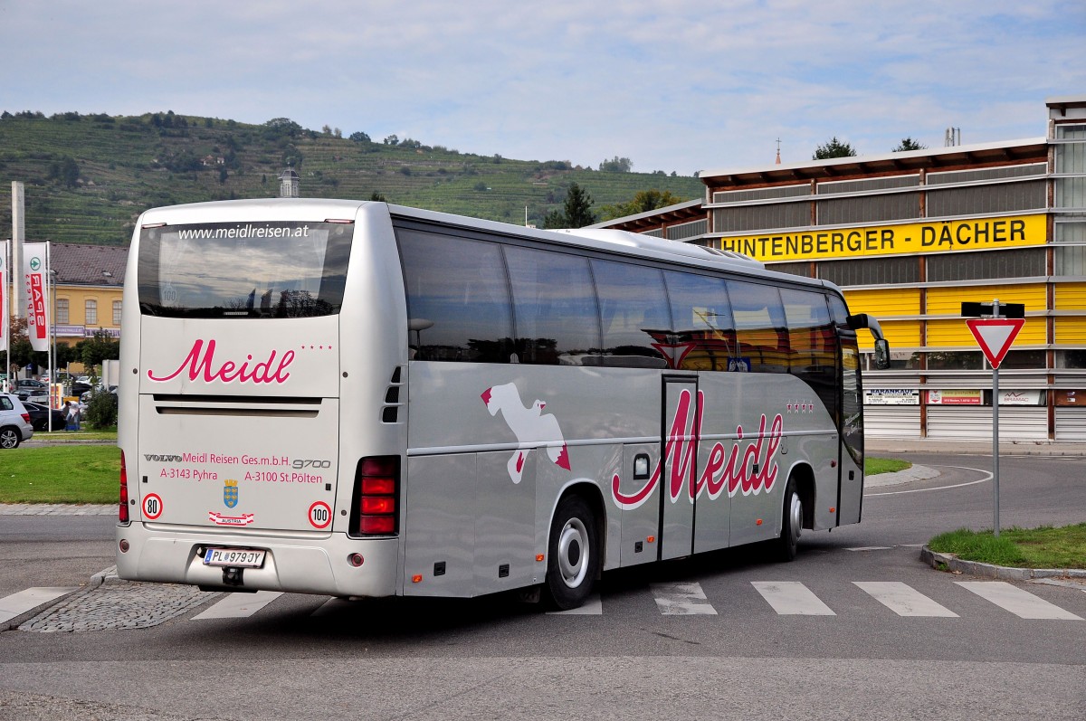 VOLVO 9700 von Meidl Reisen aus �sterreich am 30.9.2014 in Krems.