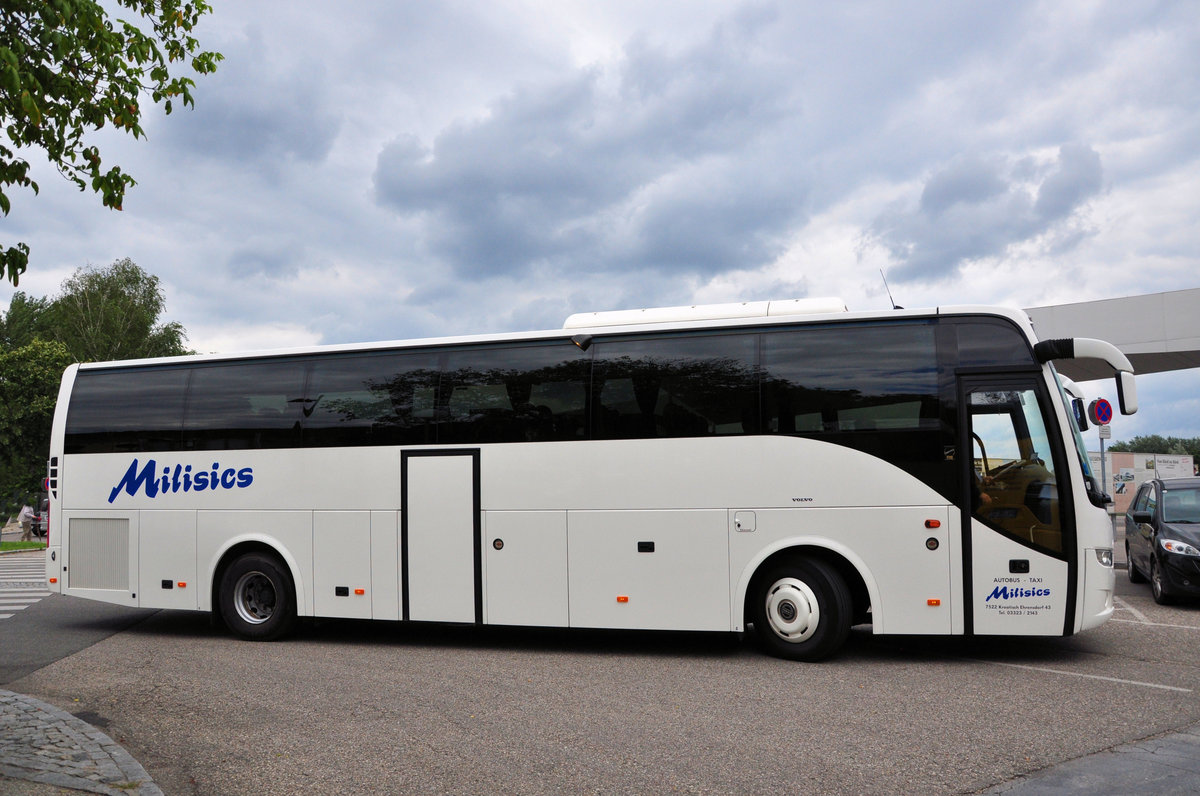Volvo 9700 von Milisics Reisen aus �sterreich in Krems gesehen.