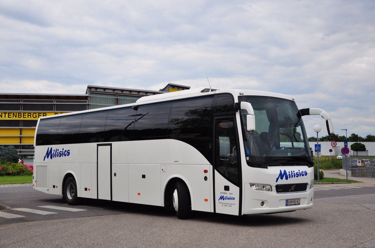 Volvo 9700 von Milisics Reisen aus �sterreich in Krems gesehen.