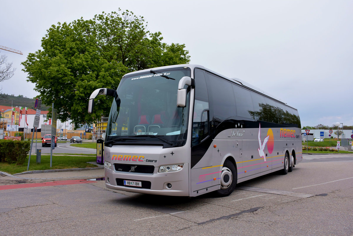 Volvo 9700 von NEMEC Tour`s aus �sterreich in Krems.