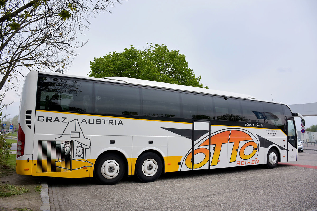Volvo 9700 von OTTO Reisen aus Graz/�sterreich in Krems.