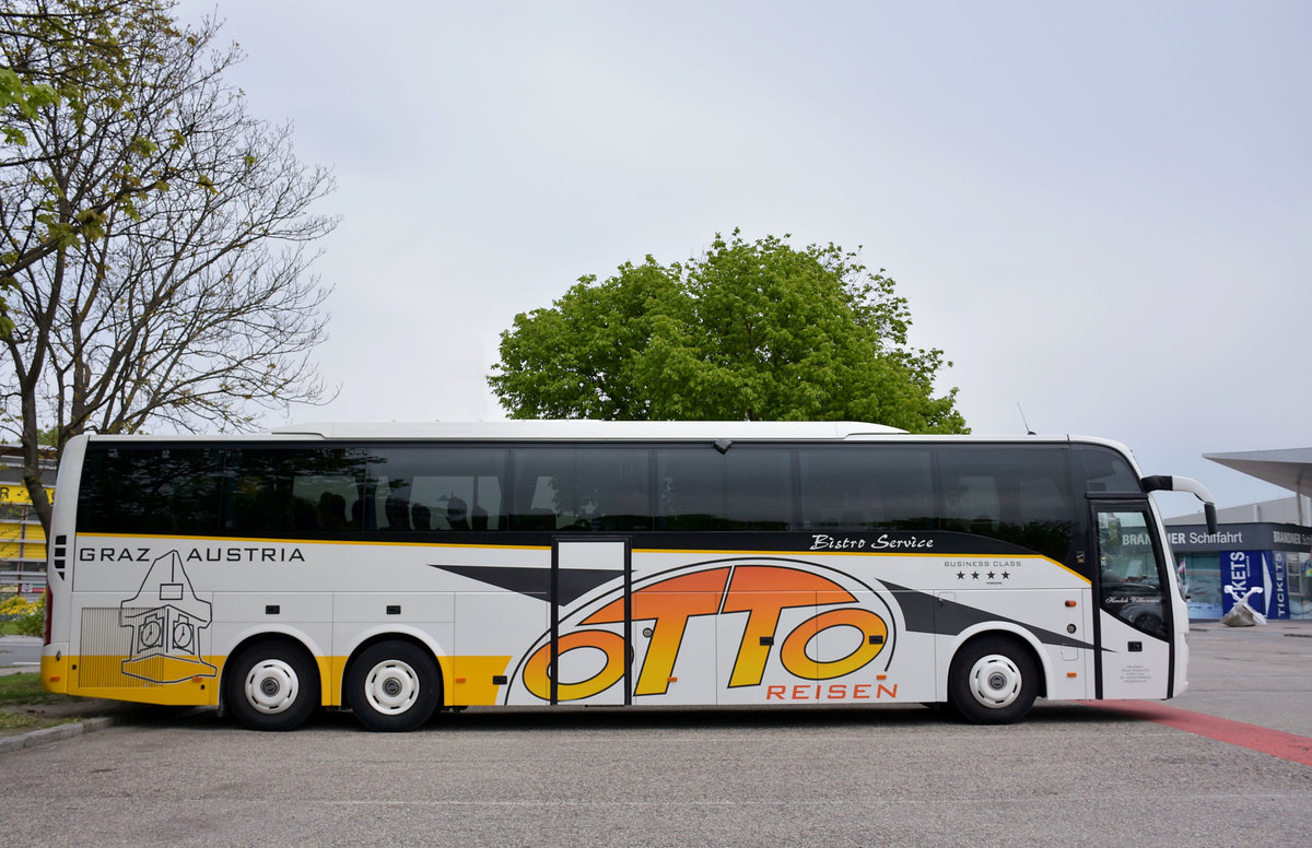 Volvo 9700 von OTTO Reisen aus Graz/�sterreich in Krems.