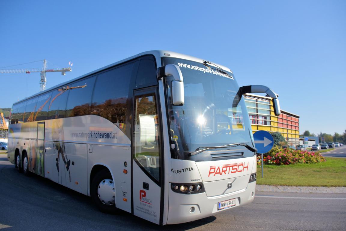 VOLVO 9700 von PARTSCH Reisen aus �sterreich 09/2017 in Krems.