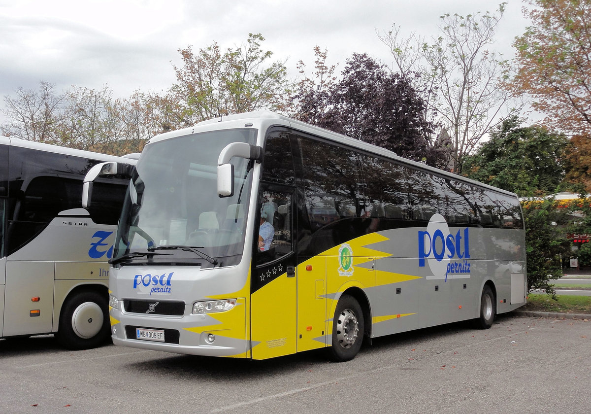 Volvo 9700 von Postl Reisen aus Nieder�sterreich in Krems gesehen.