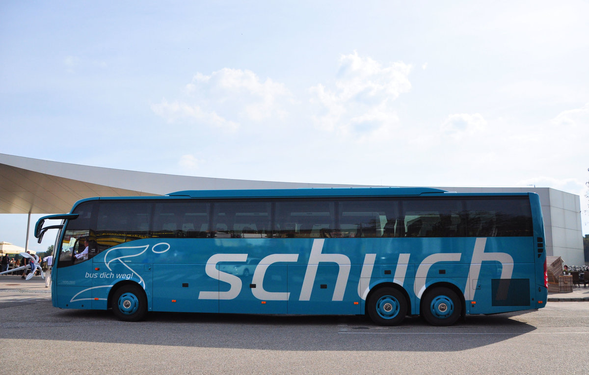 Volvo 9700 von Schuch Reisen aus �sterreich in Krems.