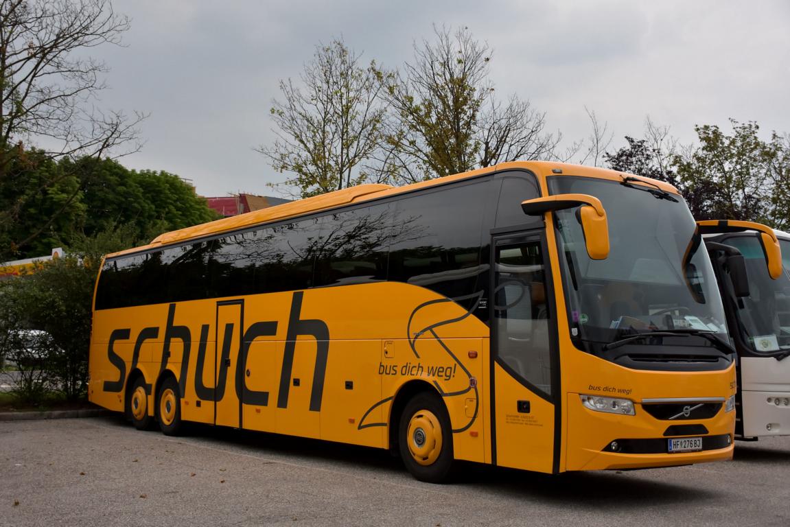 Volvo 9700 von Schuch Reisen aus �sterreich 2018 in Krems.