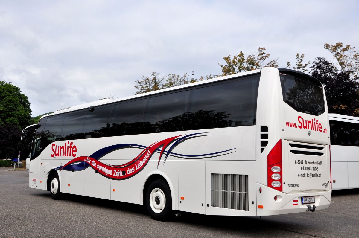 Volvo 9700 von Sunlife Reisen aus Nieder�sterreich in Krems gesehen.