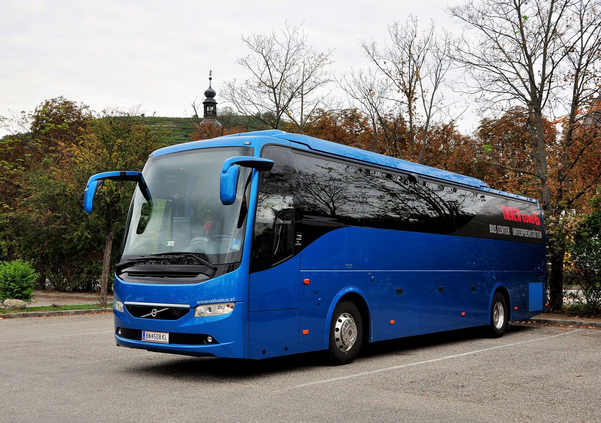 Volvo 9700 von Volvo �sterreich in Krems gesehen.
