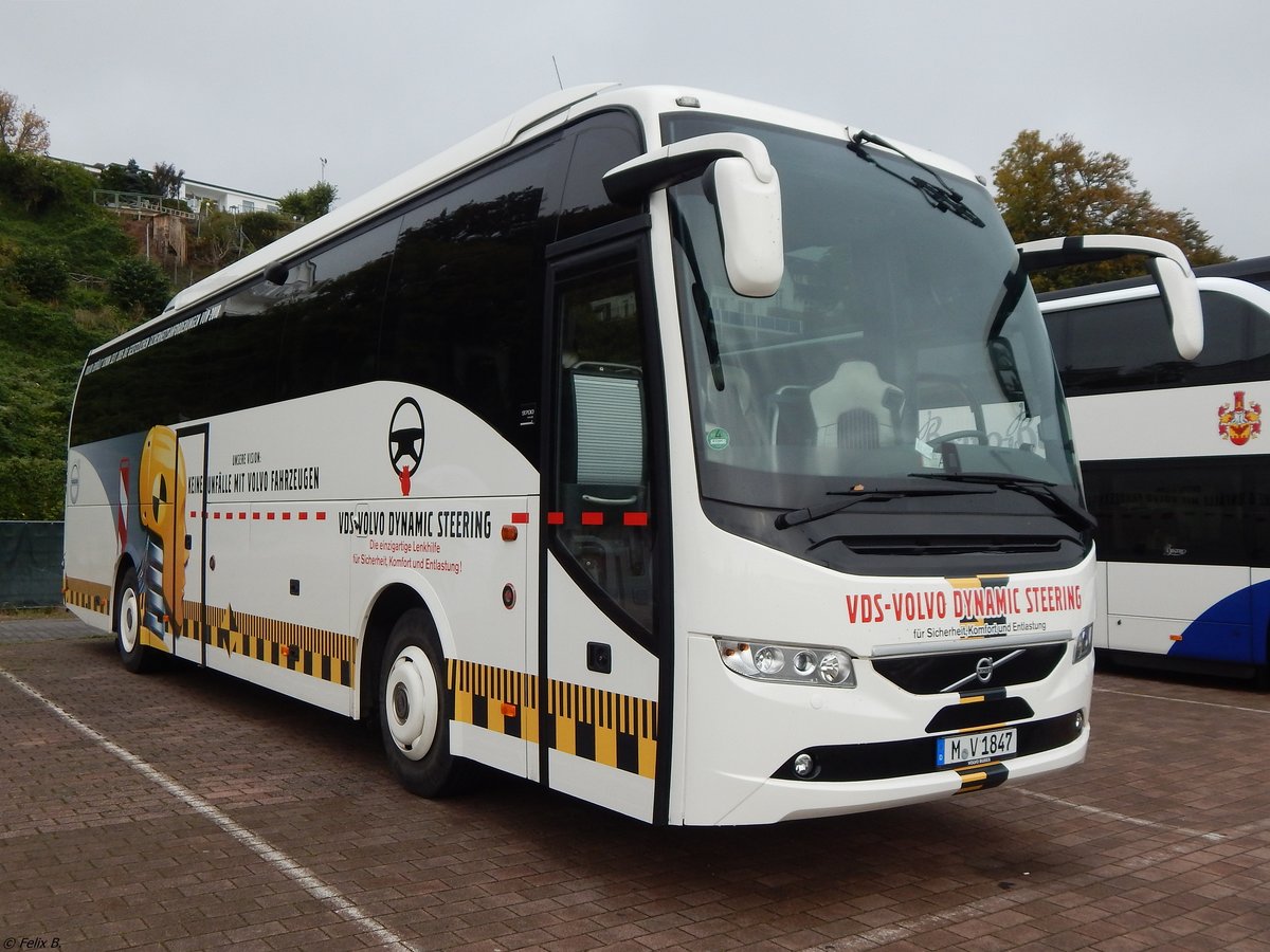 Volvo 9700 Vorführwagen im Stadthafen Sassnitz.
