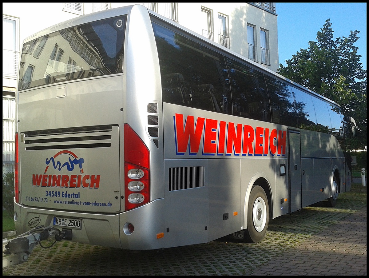 Volvo 9700 von Weinreich aus Deutschland mit Radanh�nger in Bergen.