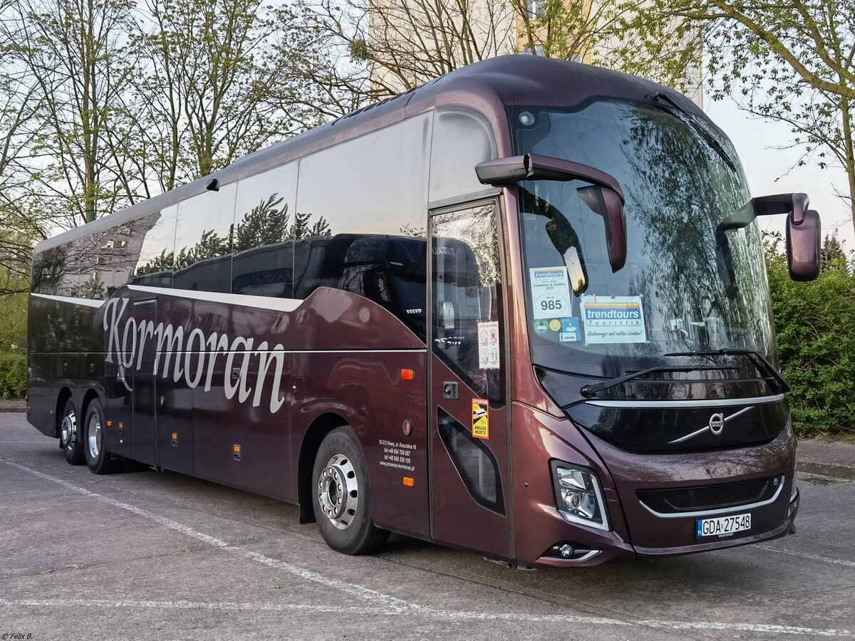 Volvo 9900 von Kormoran aus Polen in Neubrandenburg.