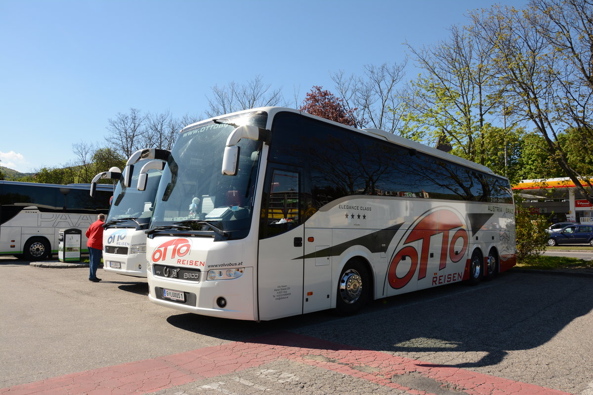 Volvo 9900 von Otto Reisen aus �sterreich in Krems gesehen.
