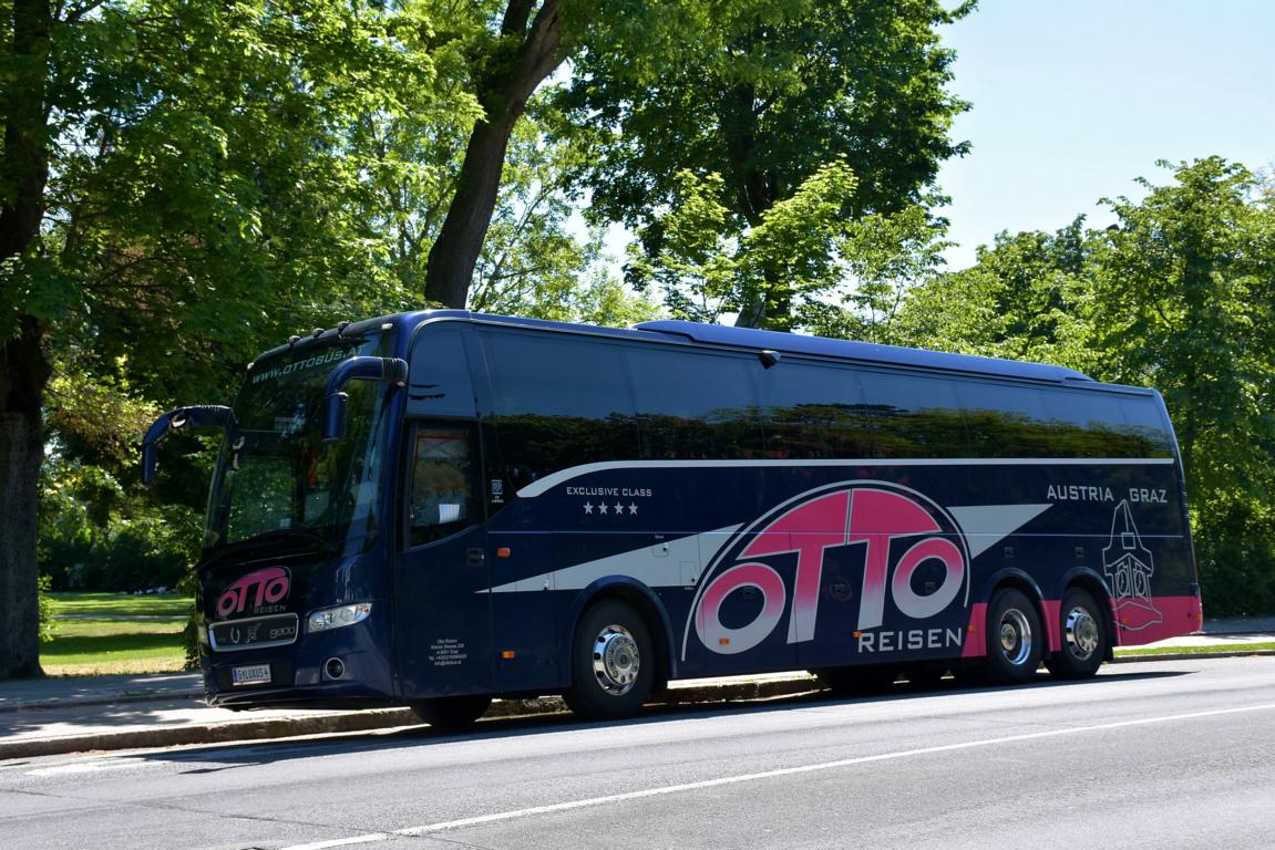Volvo 9900 von OTTO Reisen aus Graz/�sterreich in Krems.