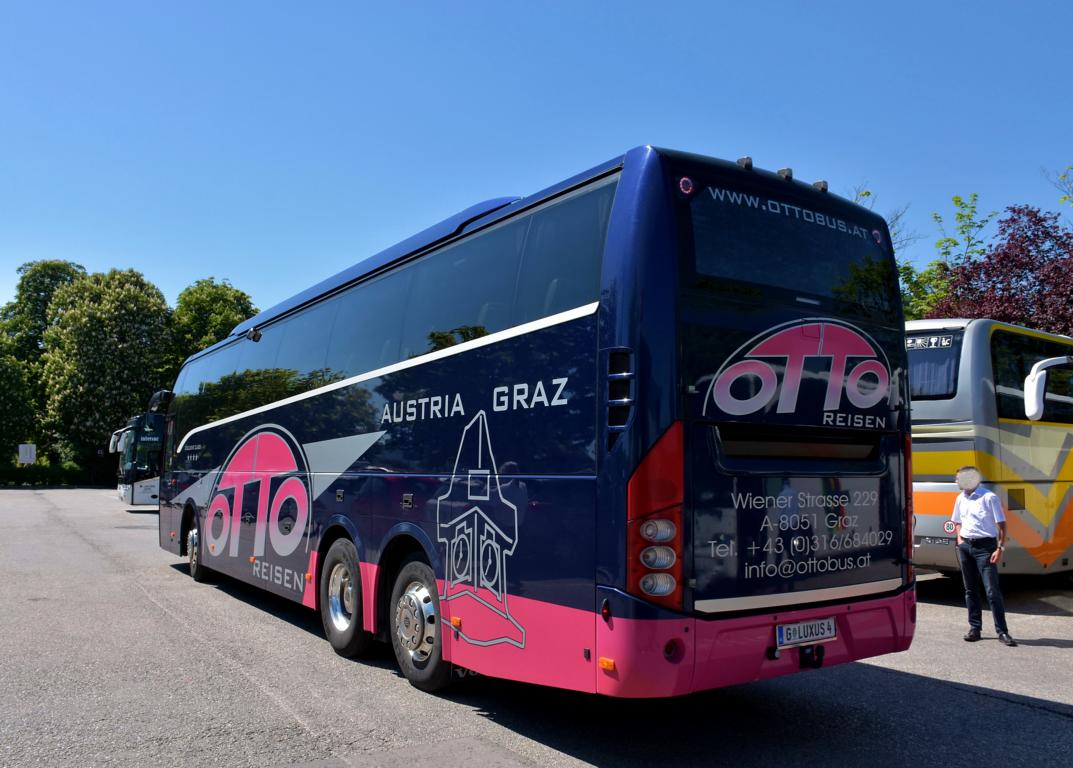 Volvo 9900 von OTTO Reisen aus Graz/�sterreich in Krems.