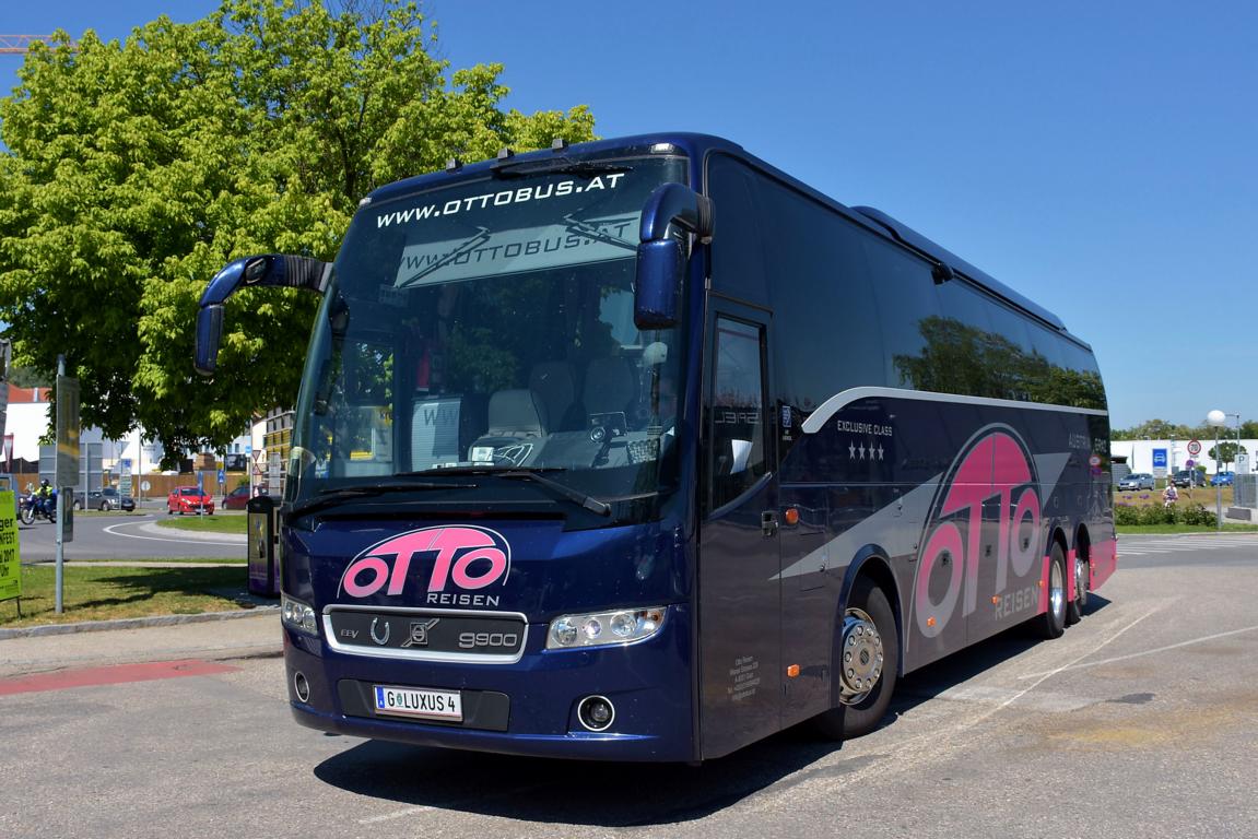 Volvo 9900 von OTTO Reisen aus Graz/�sterreich in Krems.