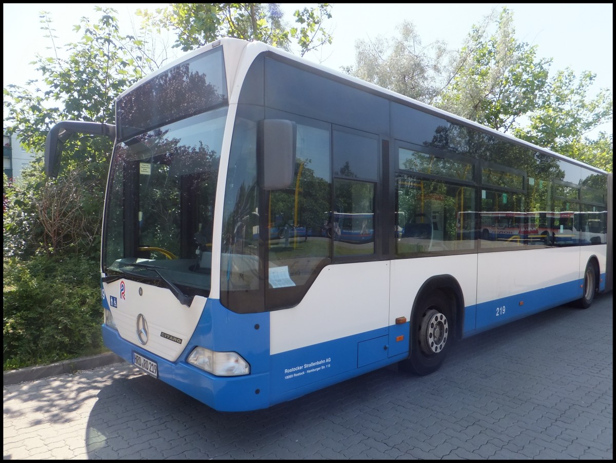  Vorderteil  eines Mercedes Citaro I der Rostocker Stra�enbahn AG in Rostock.