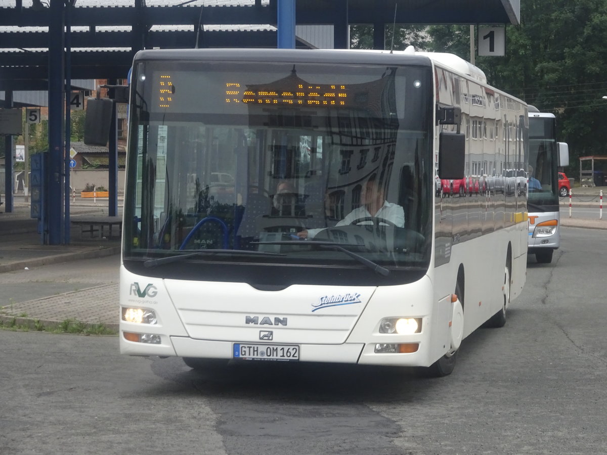 Wagen 162 von Steinbr�ck, ein MAN Lions City (ex Rexer Reisen Calw), ist am 12.07.17 auf der Linie B unterwegs.