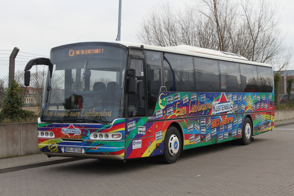 Werbe Neoplan Euroliner stand am 29.12.2015 in H�he Rostock Hauptbahnhof/S�d abgestellt.