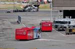 Viel Verkehr am Airport Z�rich-Kloten,Passagierbef�rderungsbusse COBUS 3000 am Vorfeld,30.6.2013.